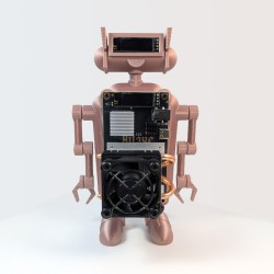 Socle robot Bitaxe vu de face - le mineur Bitaxe encastré dans le corps du robot