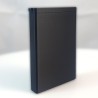 Étui Ledger Flex fermé vu de dos - dos lisse de la coque de protection