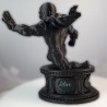 Statuette Solana vue de profil - bras tendu et détails de l'armure imprimée en 3D