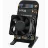 Bitaxe 801 sur son support noir - carte, dissipateur et ventilateur du mineur