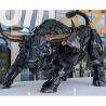 Photo du vrai taureau Bitcoin exposé à Miami Beach lors de la convention de 2022