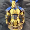 Buste taureau Bitcoin vu de profil - cornes bleues et silhouette du guerrier taureau